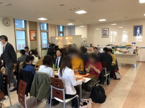 昼食会４